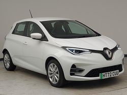 White Used 2022 Renault Rapid SE Hatchback | £12,698 (Fair price)