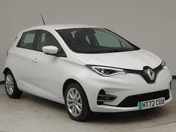 White Used 2022 Renault Rapid SE Hatchback | £12,698 (Fair price)