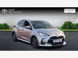 Silver Used 2021 Toyota Yaris Hybrid Design Hatchback | £17,448 (Fair price)