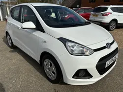 White Used 2014 Hyundai i10 SE Hatchback | £5,995 (Fair price)