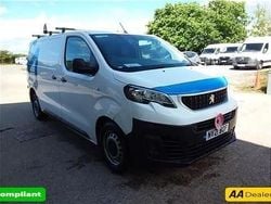 White Used 2021 Peugeot Expert Van | £9,999 (Good price)