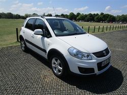 White Used 2010 Suzuki SX4 SZ5 Hatchback | £3,995 (Expensive)