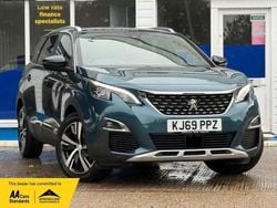 Green Used 2020 Peugeot 5008 GT-line SUV | £14,950 (Fair price)