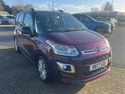 Mauve/purple Used 2017 Citroën C3 Picasso PureTech MPV | £6,150 (Fair price)