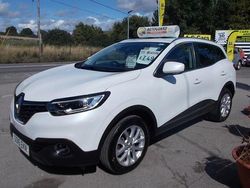 White Used 2016 Renault Kadjar Dynamique SUV | £7,495 (Fair price)