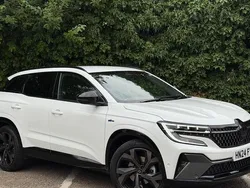 White Used 2024 Renault Austral Techno Esprit Alpine SUV | £22,973 (Good price)