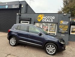 Blue Used 2015 VW Tiguan Edition SUV | £9,995 (Fair price)