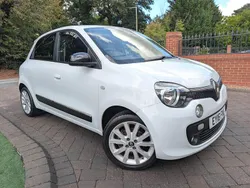 Crystal white Used 2016 Renault Twingo Iconic Hatchback | £3,175 (Fair price)