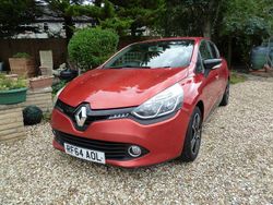 Red Used 2015 Renault Clio IV Dynamique Hatchback | £3,895 (Good price)