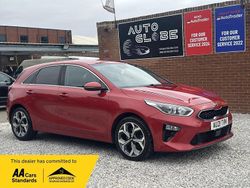 Red Used 2021 Kia Ceed 3 Hatchback | £7,490 (Fair price)
