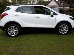 Summit white Used 2018 Vauxhall Mokka X Active SUV | £8,150 (Fair price)