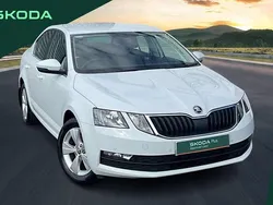 White Used 2018 Skoda Octavia SE Technology Hatchback | £14,249 (Fair price)