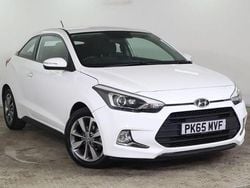 White Used 2015 Hyundai i20 SE Coupe | £5,495 (Fair price)