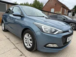 Blue Used 2017 Hyundai i20 SE Hatchback | £6,900 (Fair price)