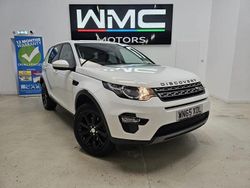 White Used 2015 Land Rover Discovery Sport SE SUV | £10,995 (Fair price)