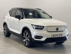 White Used 2021 Volvo XC40 SUV | £23,999 (Fair price)