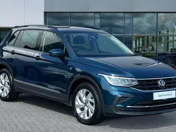 Nightshade blue metallic Used 2022 VW Tiguan Life SUV | £19,917 (Super price)