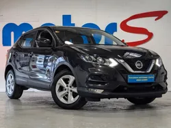 Pearl black Used 2020 Nissan Qashqai Acenta Premium SUV | £12,280 (Good price)