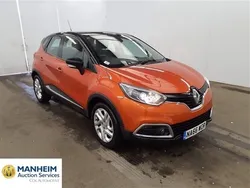 Orange Used 2016 Renault Captur Dynamique SUV | £6,795 (Fair price)