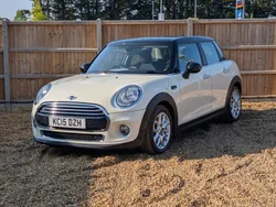 White Used 2015 Mini Cooper Hatch Hatchback | £9,800 (Fair price)
