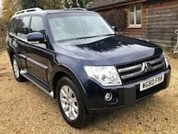 Blue Used 2010 Mitsubishi Shogun Elegance SUV | £11,450 (Fair price)