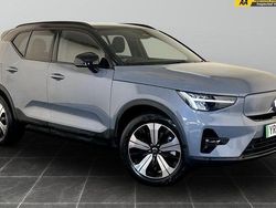 Grey Used 2022 Volvo XC40 Plus SUV | £21,495 (Fair price)