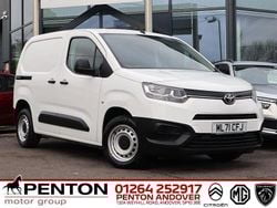 White Used 2021 Toyota Proace Active Van | £7,690 (Good price)