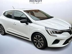 Glacier white Used 2023 Renault Clio V Evolution Hatchback | £15,399 (Good price)