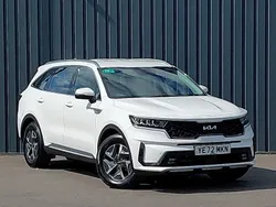 White Used 2022 Kia Sorento 2 SUV | £30,798 (Super price)