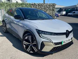 Grey Used 2024 Renault Mégane Iconic Hatchback | £24,490 (Fair price)