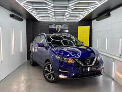 Blue Used 2017 Nissan Qashqai N-Connecta SUV | £9,500 (Fair price)