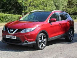 Red Used 2015 Nissan Qashqai N-TEC SUV | £5,995 (Fair price)