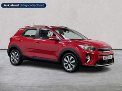Red Used 2022 Kia Stonic 2 SUV | £12,393 (Fair price)