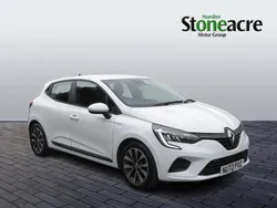 White Used 2022 Renault Clio V Iconic Hatchback | £11,500 (Good price)