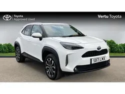 White Used 2022 Toyota Yaris Cross Design SUV | £17,716 (Fair price)