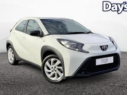 White Used 2022 Toyota Aygo X PURE SUV | £11,299