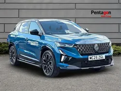 Naxos blue black roof Used 2025 Renault Austral Techno Esprit Alpine SUV | £33,950
