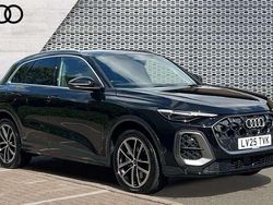 Black Used 2025 Audi Q5 Advanced SUV | £49,990 (A bit pricey)