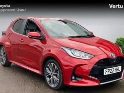 Red Used 2022 Toyota Yaris Hybrid Hatchback | £17,980 (Fair price)