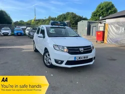 White Used 2014 Dacia Sandero Lauréate Hatchback | £2,240 (Good price)