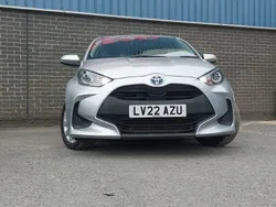 Silver Used 2022 Toyota Yaris Hybrid Hatchback | £14,498 (Good price)