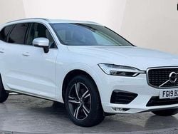 White Used 2019 Volvo XC60 R-Design SUV | £19,363 (Fair price)