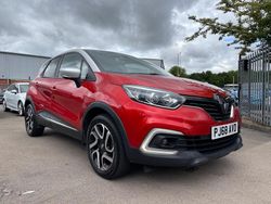 Red/silver Used 2018 Renault Captur Iconic SUV | £6,899 (Fair price)