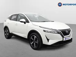 White Used 2022 Nissan Qashqai N-Connecta SUV | £20,549 (Fair price)