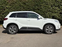White Used 2019 Suzuki Vitara SZ-T SUV | £13,695 (Fair price)