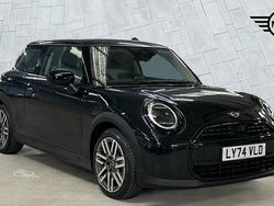 Black Used 2025 Mini Cooper S Hatch Hatchback | £25,240 (Fair price)