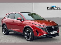 Red Used 2024 Nissan Qashqai N-Connecta SUV | £21,161 (Fair price)