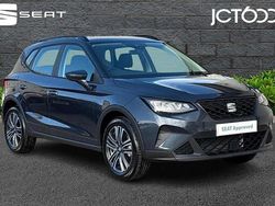 Grey New 2025 Seat Arona SE Technology SUV | £17,590 (Fair price)