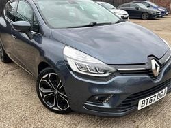 Grey Used 2017 Renault Clio IV Signature Hatchback | £6,991 (Fair price)