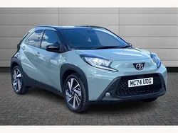 Tarragon with black Used 2025 Toyota Aygo Hatchback | £14,695 (Fair price)